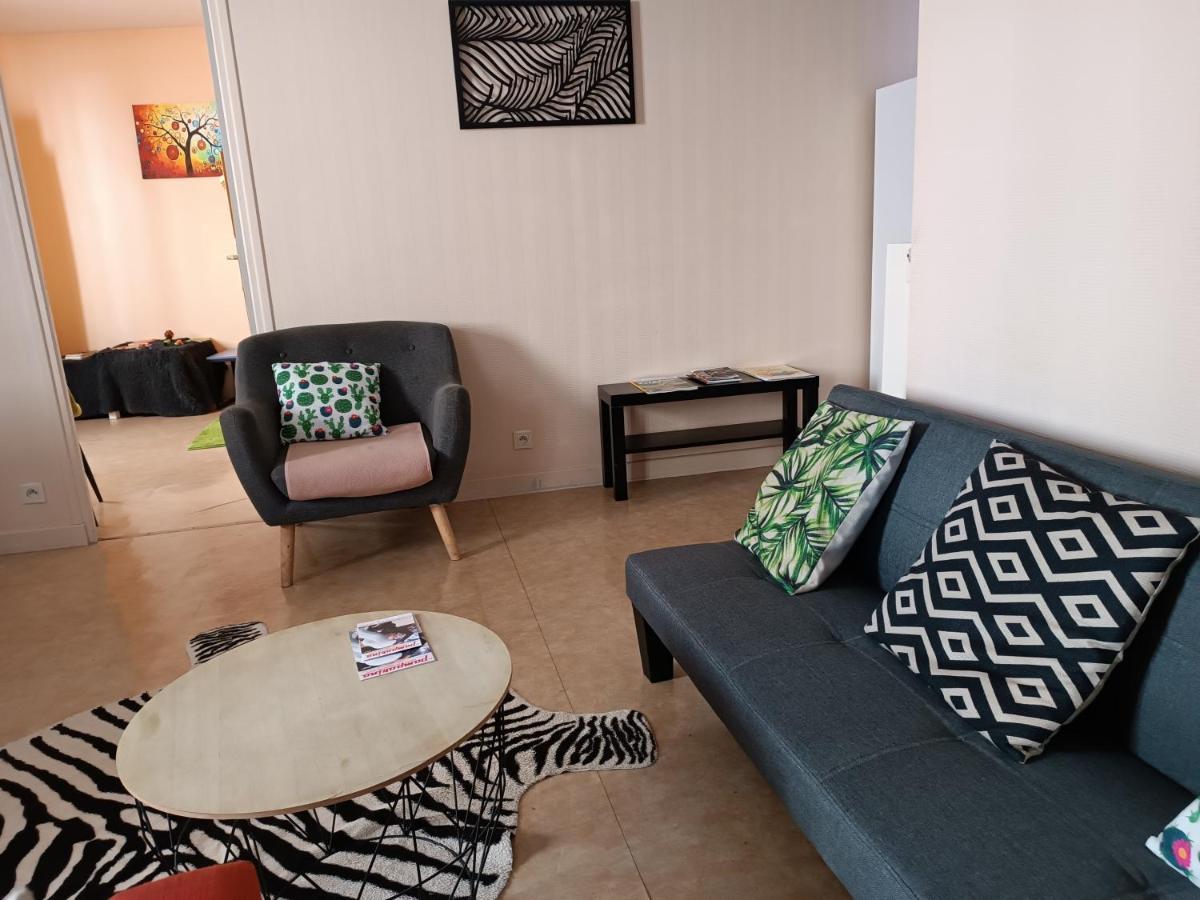 Cap Coutellerie - Sejours Pros Ou Familles En Hypercentre De Thiers Apartman Kültér fotó