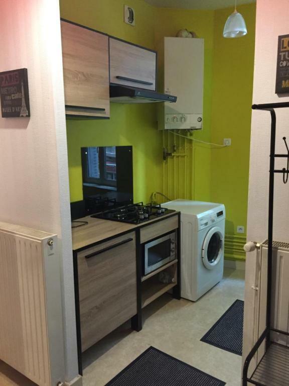 Cap Coutellerie - Sejours Pros Ou Familles En Hypercentre De Thiers Apartman Kültér fotó