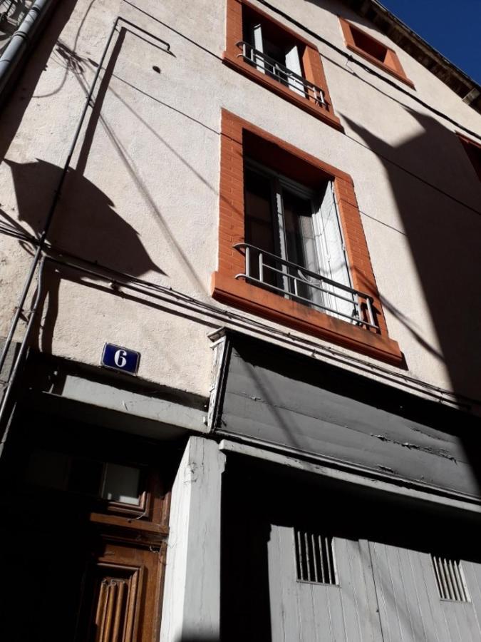 Cap Coutellerie - Sejours Pros Ou Familles En Hypercentre De Thiers Apartman Kültér fotó